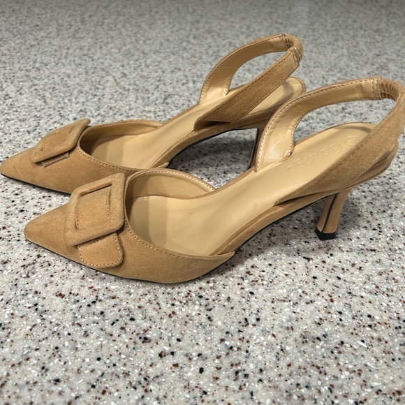 Coutgo Suede Heel - Picture 3 of 6